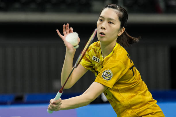 羽毛球双打战术：左单右双发球顺序的实战技巧