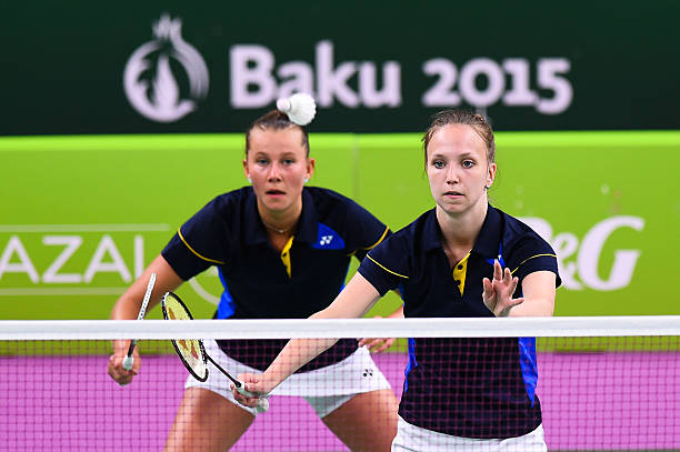 羽毛球场123456号区设施测评：灯光、地面与装备体验