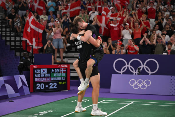 经济实惠!100元内耐用羽毛球拍推荐