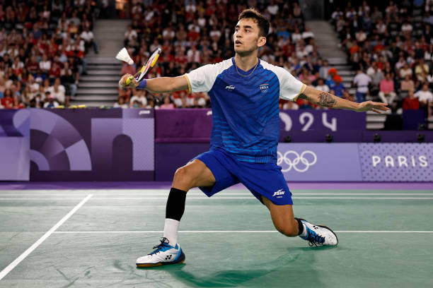 羽毛球基础教学全攻略：适合零基础学员