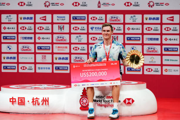 亲子绘画时间：和孩子一起画趣味羽毛球