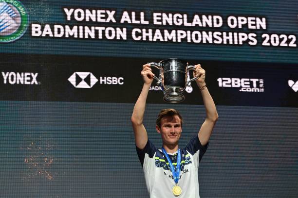 课间娱乐新花样:羽毛球拍下棋,简单又欢乐