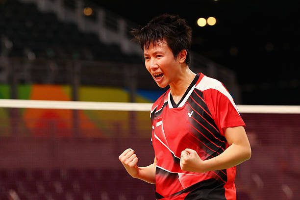 羽毛球拍磅数查询方法：新手必看指南