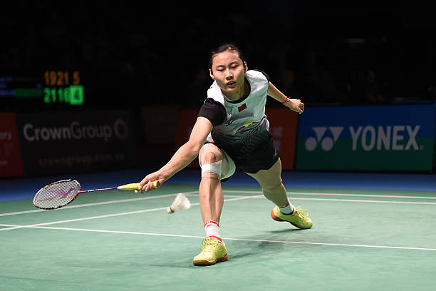 新手必看！羽毛球的几种基础打法及如何选择适合自己的风格