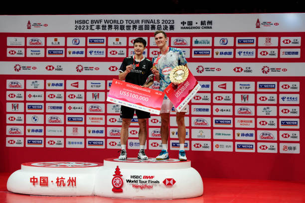 羽毛球双打术语解析：轮转、封网、补位等战术词汇