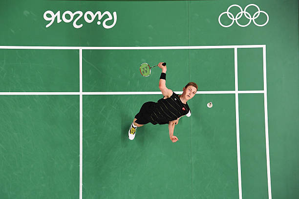 羽毛球杀球终极指南：从握拍到击球，图解+视频详解