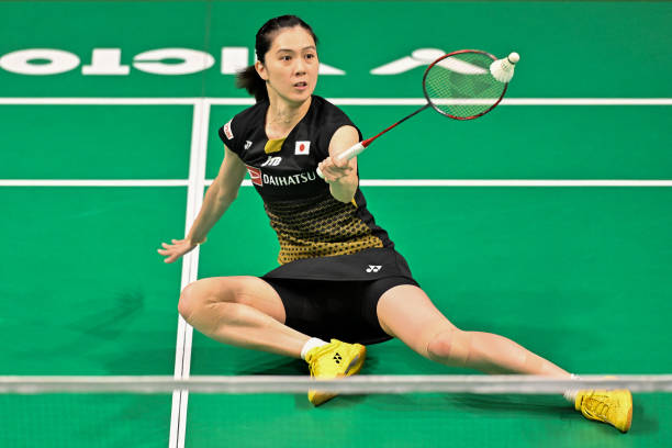 垫步技巧详解：如何让你的羽毛球步法更灵活