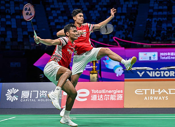 羽毛球场地墙面颜色选择指南：提升运动体验的关键因素