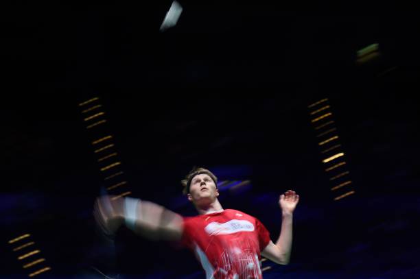 羽毛球网高度：单打和双打有区别吗？