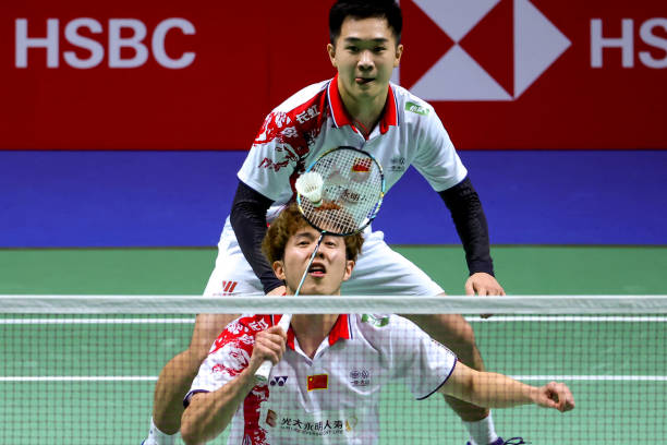 双打羽毛球场地尺寸与界限详解