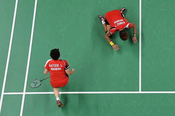 高手必备！羽毛球扣杀动作分解与训练技巧