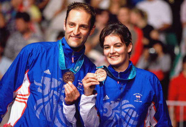 羽毛球爱好者必看:单人场地标准尺寸及布局指南