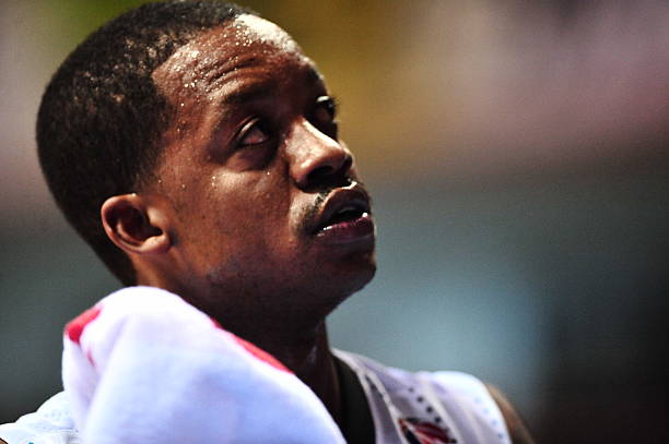 二次运球和走步哪个更严重？裁判视角深度解析