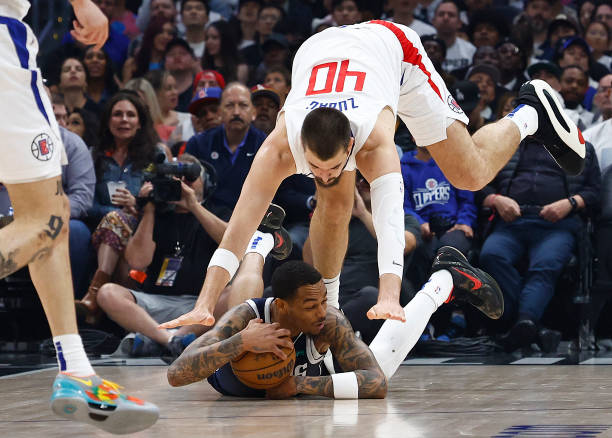 篮球场长宽尺寸：NBA与FIBA标准对比