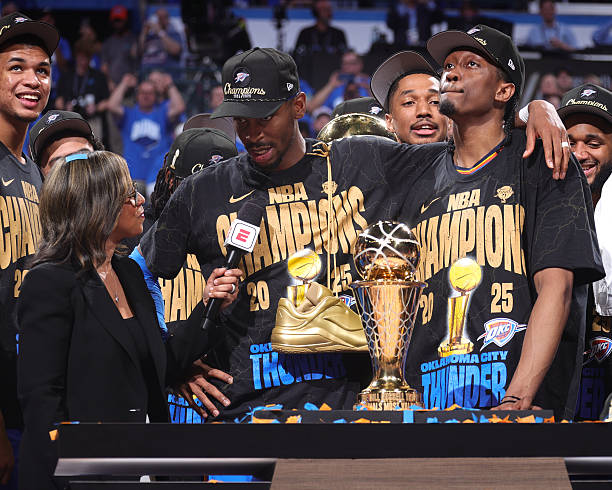 免费NBA直播全攻略:标清与全屏观看技巧