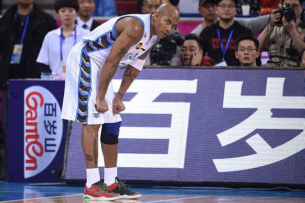 国际篮联与NBA篮球场画法差异对比