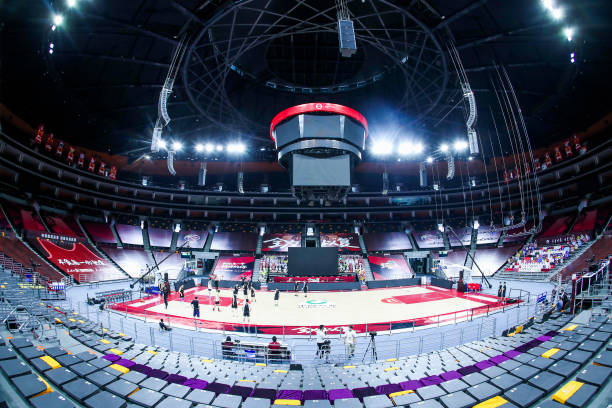 篮球转身上篮教学:中文视频教你如何突破防守