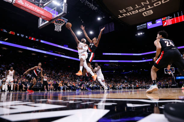 三分线的历史演变及其对现代篮球的影响