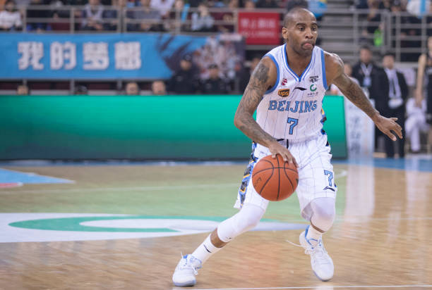 免费观看NBA：勇士对阵灰熊高清直播，精彩比赛不容错过