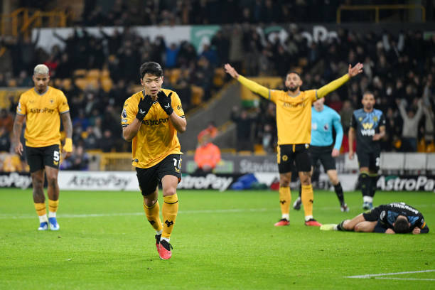 边线球越位问题：规则制定背后的思考