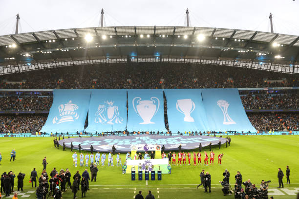 阿森纳传奇：博格坎普与他的标志性10号球衣