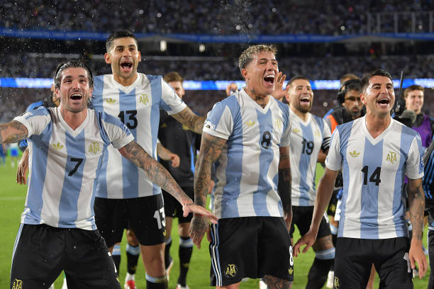 回顾德甲近20年冠军:拜仁的统治与挑战者的崛起