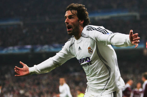 从C罗“筷子挑战”到J罗中超之旅，看两位巨星如何向中国示好