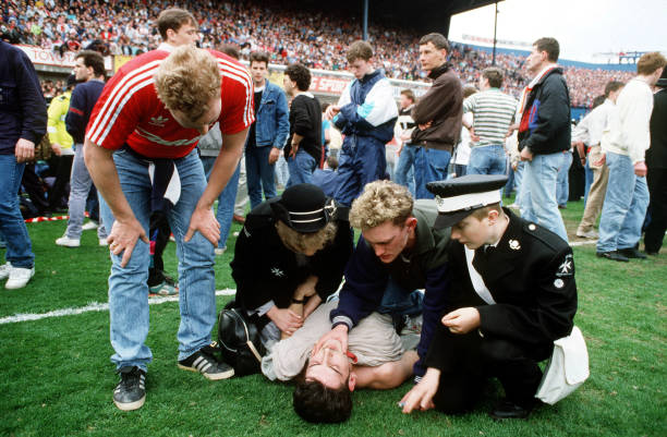 角度：文化地理，结合两队所在城市