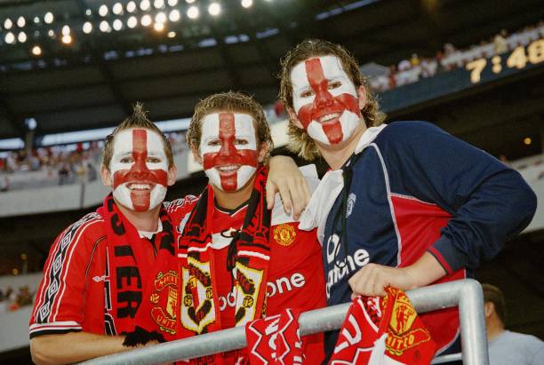 足球场上的魔术师：那些让人惊叹的停球瞬间