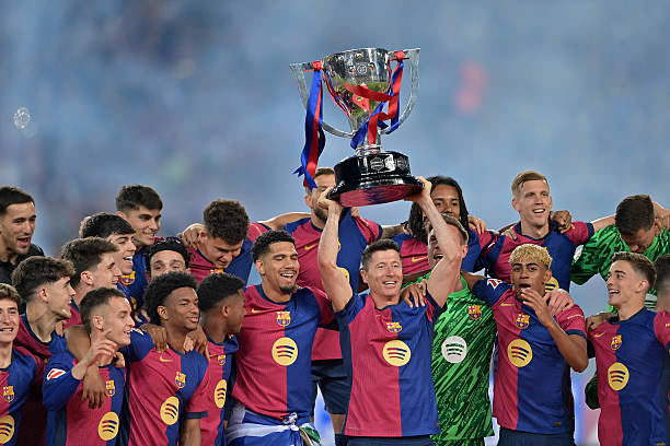 回顾2017年意甲最佳阵容：战术大师与超级射手的完美搭配