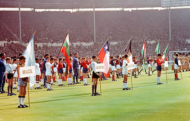 从沙特到美国：C罗和梅西的年薪对比解析