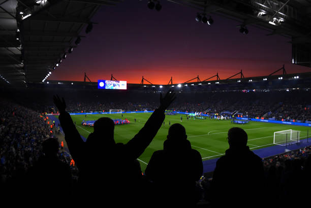 精彩对决不容错过！今晚足球杯赛直播全程解析