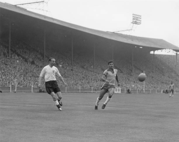 特点：跳出“只看直播”的范畴，挖掘App的深度功能价值