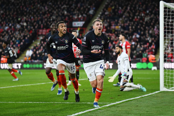 点球决胜规则揭秘：从罚球到胜负判定