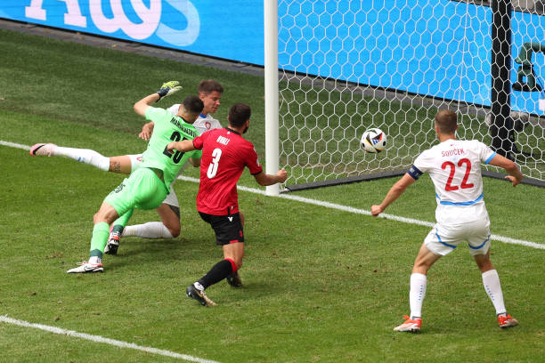 欧冠附加赛与欧联杯资格的联系:失败者的备选之路