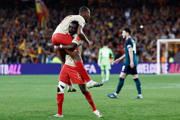 德甲球场真的比其他联赛小吗？数据对比揭秘