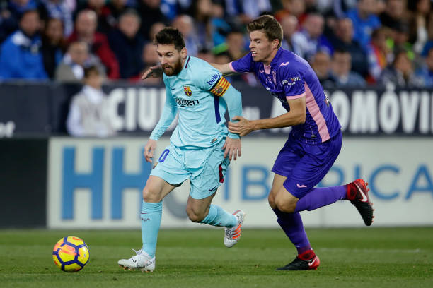 梦境解析:足球比赛中的“隐形人”现象