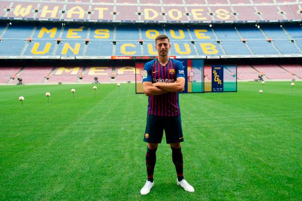 维多利亚·贝克汉姆品牌的设计理念与市场定位分析