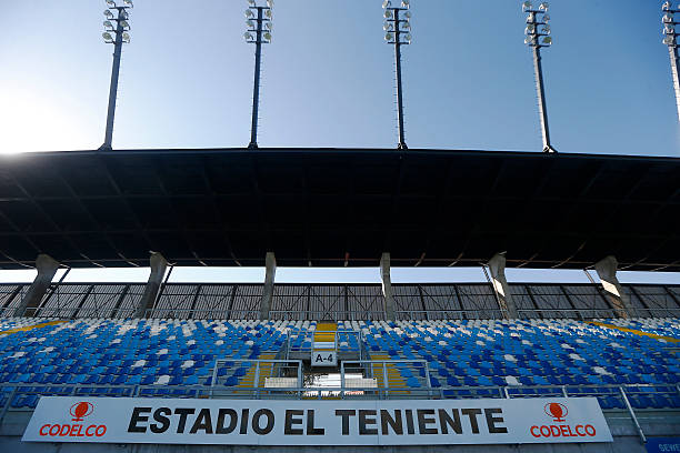 卡洛斯 足球：揭秘世界最佳左后卫的成长故事