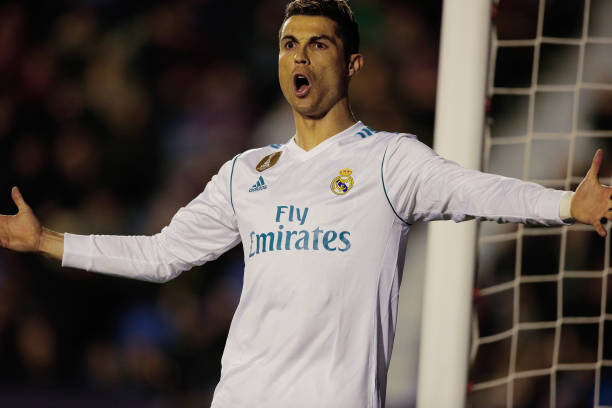 欧冠资格赛第一轮战报：最新赛果一览