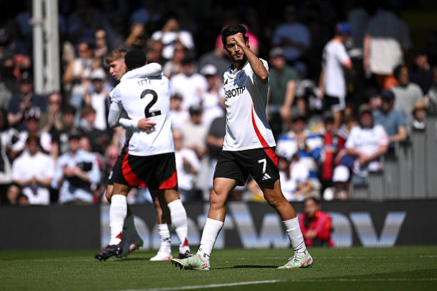 贝利尼足球巴西：回顾巴西足球的辉煌历史