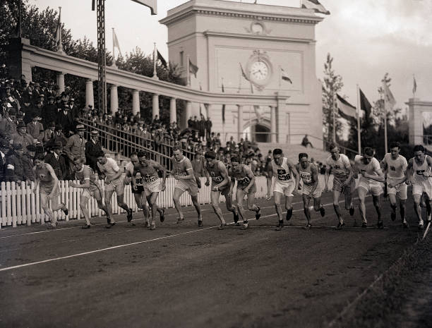 奥运记忆中的水中芭蕾：花样游泳经典赛事回顾