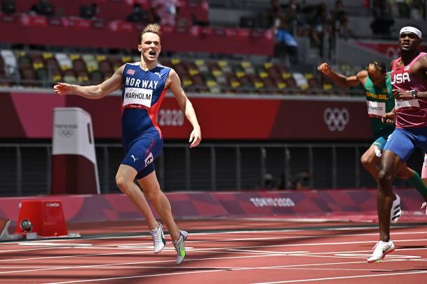 郭晶晶母亲带娃日常曝光，祖孙互动温馨有爱