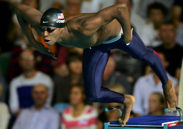 基普乔格的奇迹：每小时配速如何助力破2纪录