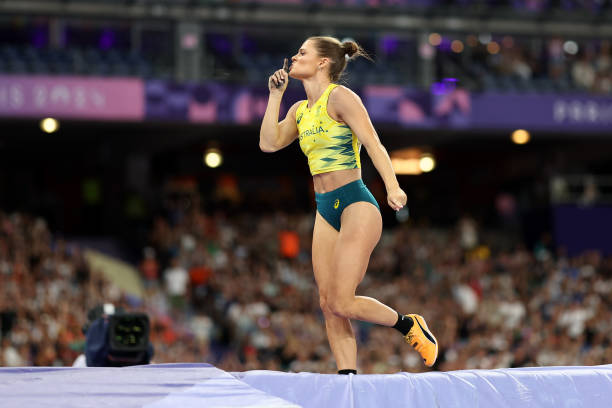 致敬传奇：乌克兰跳水老将的告别演出感动世界