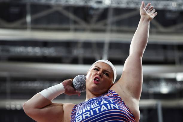 竞走裁判如何判罚：从黄牌警告到红牌罚下