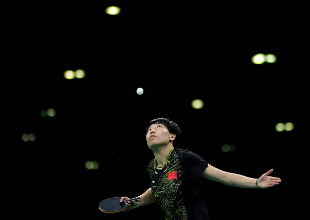 乒乓球爱好者必看：十大性能最强的乒乓球拍测评