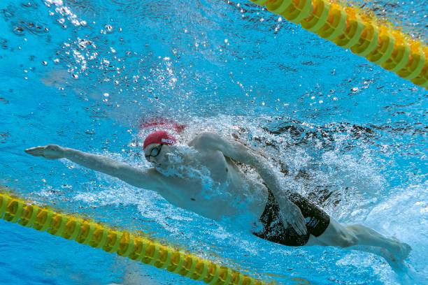 游泳对身体的7大益处与3个需要注意的缺点