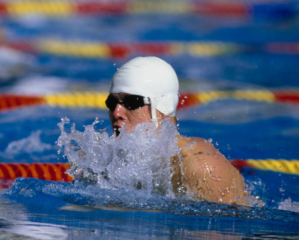 游泳比赛规程案例解析：如何制定公平竞赛规则