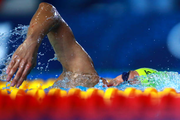 游泳养生：60岁人群每周锻炼次数建议